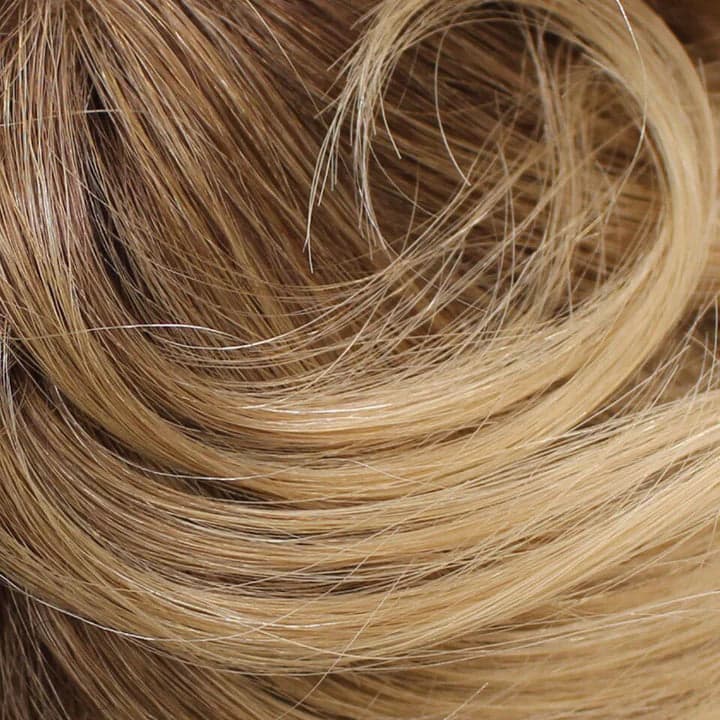 02-7 | Root 6,8,33 /16 color swatch by WigUSA