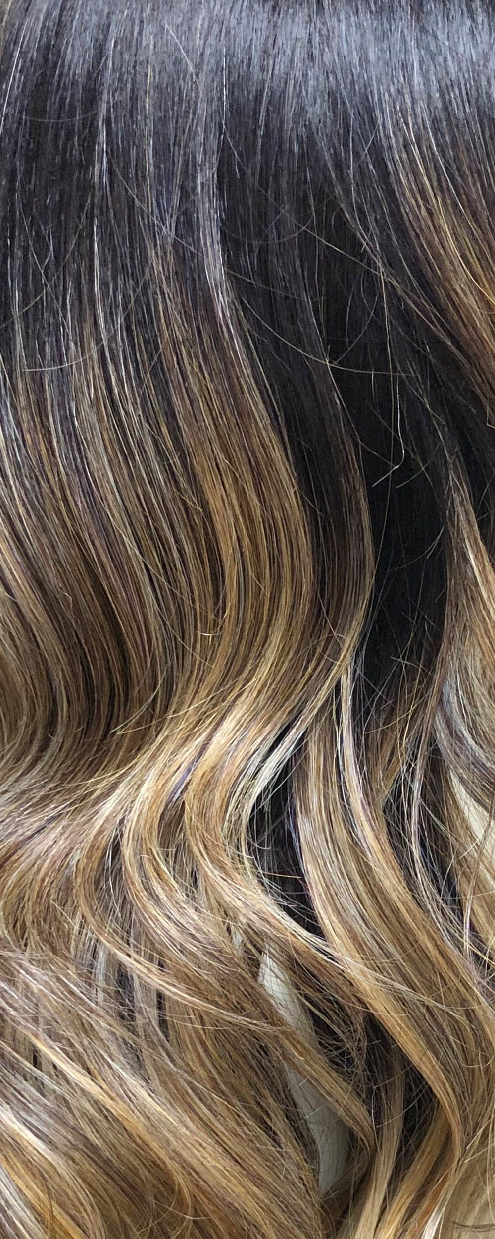 Caramel Almond color swatch by Belle Tress