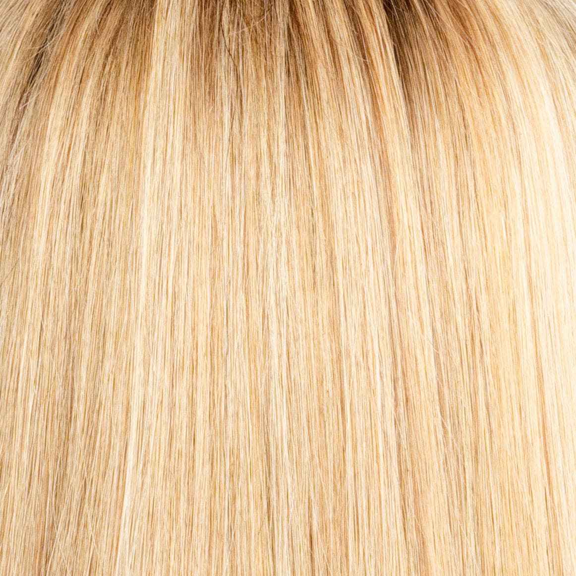 Highlighted Blond Root color swatch by Amore