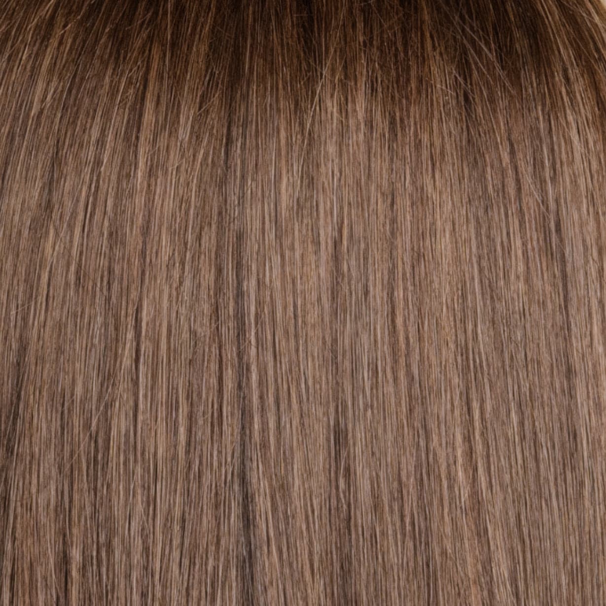 Medium Natural Brown color swatch by Amore